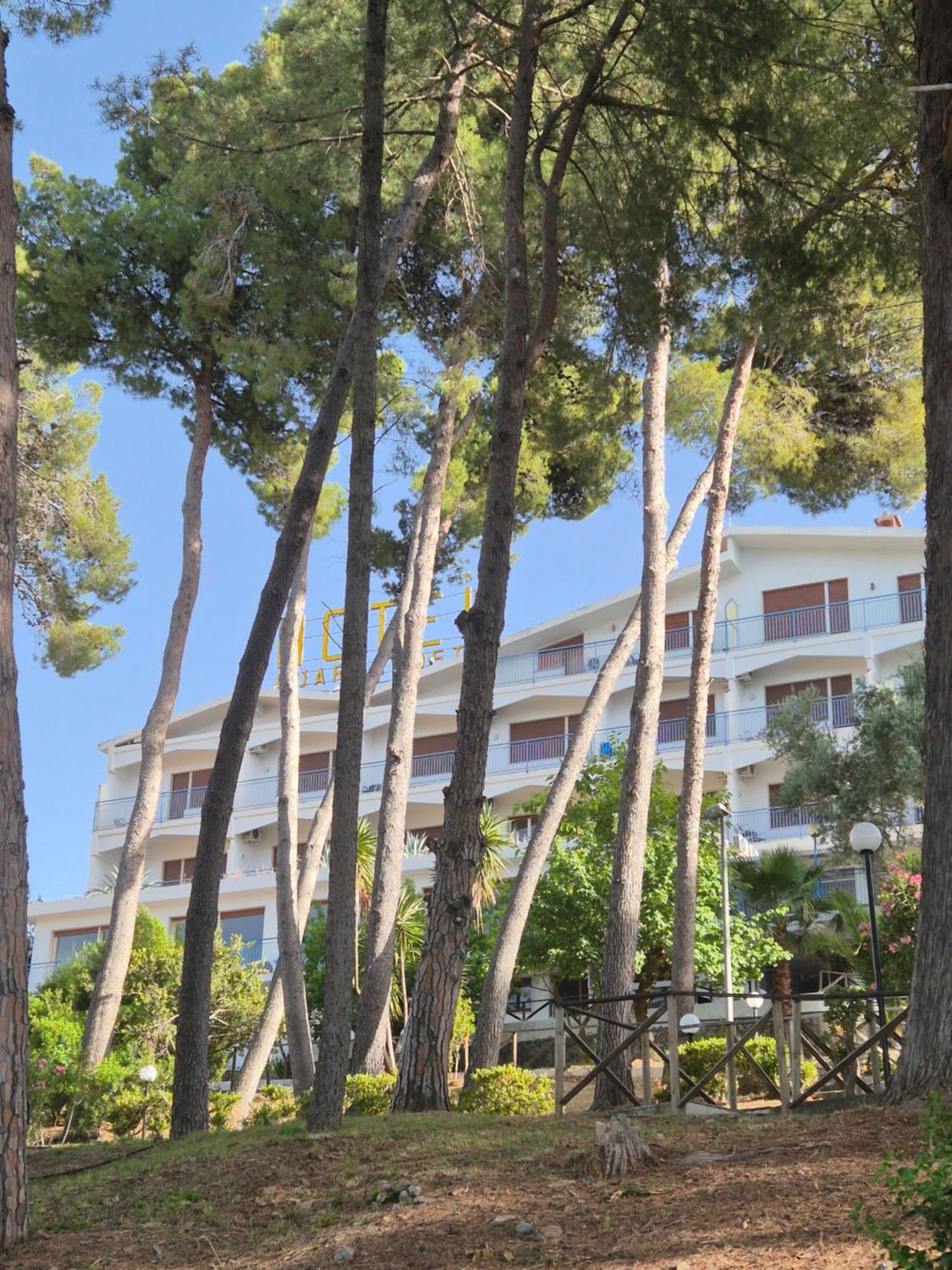 Hotel Guardacosta ديامنتي المظهر الخارجي الصورة